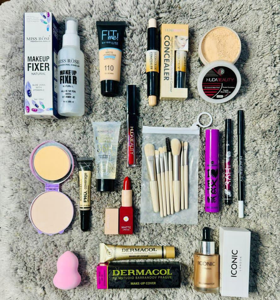 16 Items Makeup Deal(Cf Dynamic)